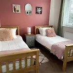 Windermere View Retreat, Pet Friendly, Free Parking, Golf Nearby * Bowness-on-Windermere