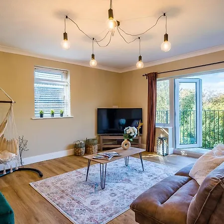 View Retreat, Pet Friendly, Free Parking, View, Golf Nearby