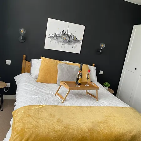 View Retreat, Pet Friendly, Free Parking, View, Golf Nearby Apartment *