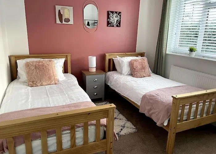 Windermere View Retreat, Pet Friendly, Free Parking, Golf Nearby * Bowness-on-Windermere