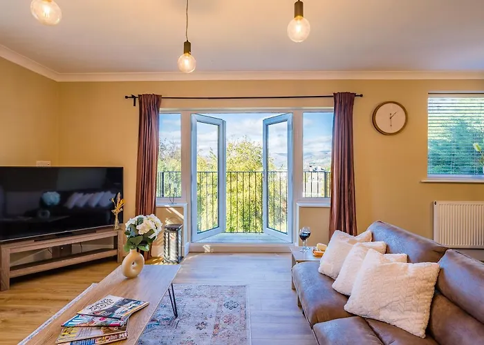 Windermere View Retreat, Pet Friendly, Free Parking, Golf Nearby * Bowness-on-Windermere