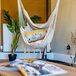 Windermere View Retreat, Pet Friendly, Free Parking, Golf Nearby Apartment *